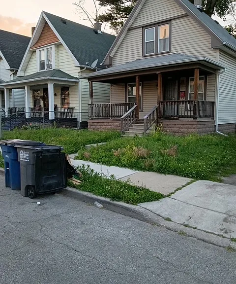 1130 Pinewood Ave — Photo 6