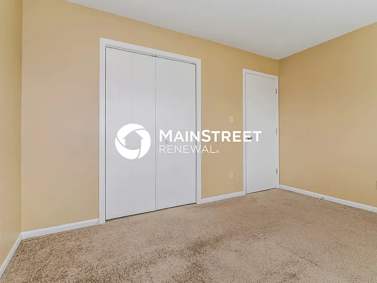 7467 Grandview Dr — Photo 9