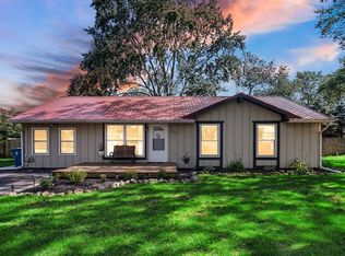 705 W Alice St, Kouts, IN 46347