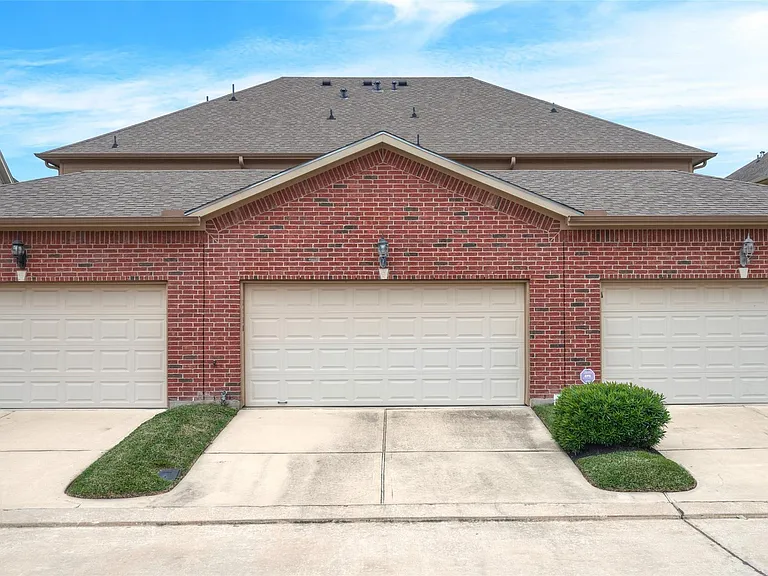 2738 Misty Heath Ln — Photo 34