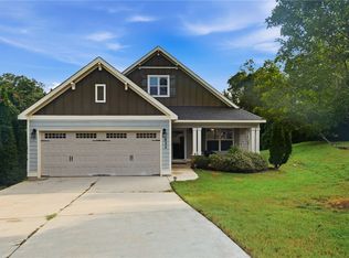 822 Winston Ct, Auburn, AL 36832