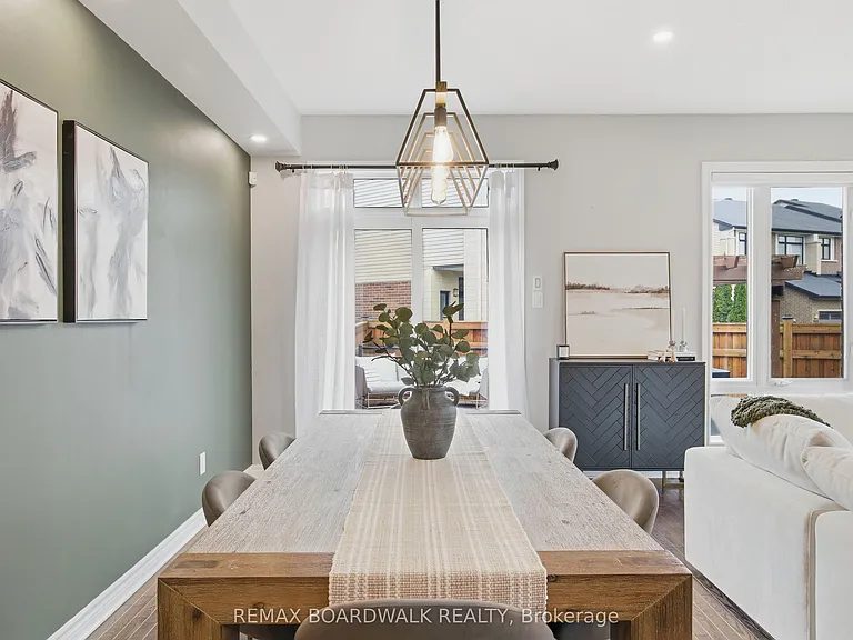 375 Cooks Mill Cres — Photo 17