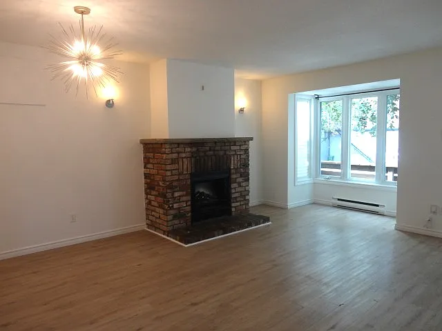 2 bed, 600 sqft, $2,350 — Photo 3
