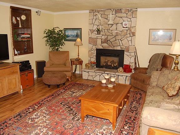 2nd image of 1437 Coyote Dr