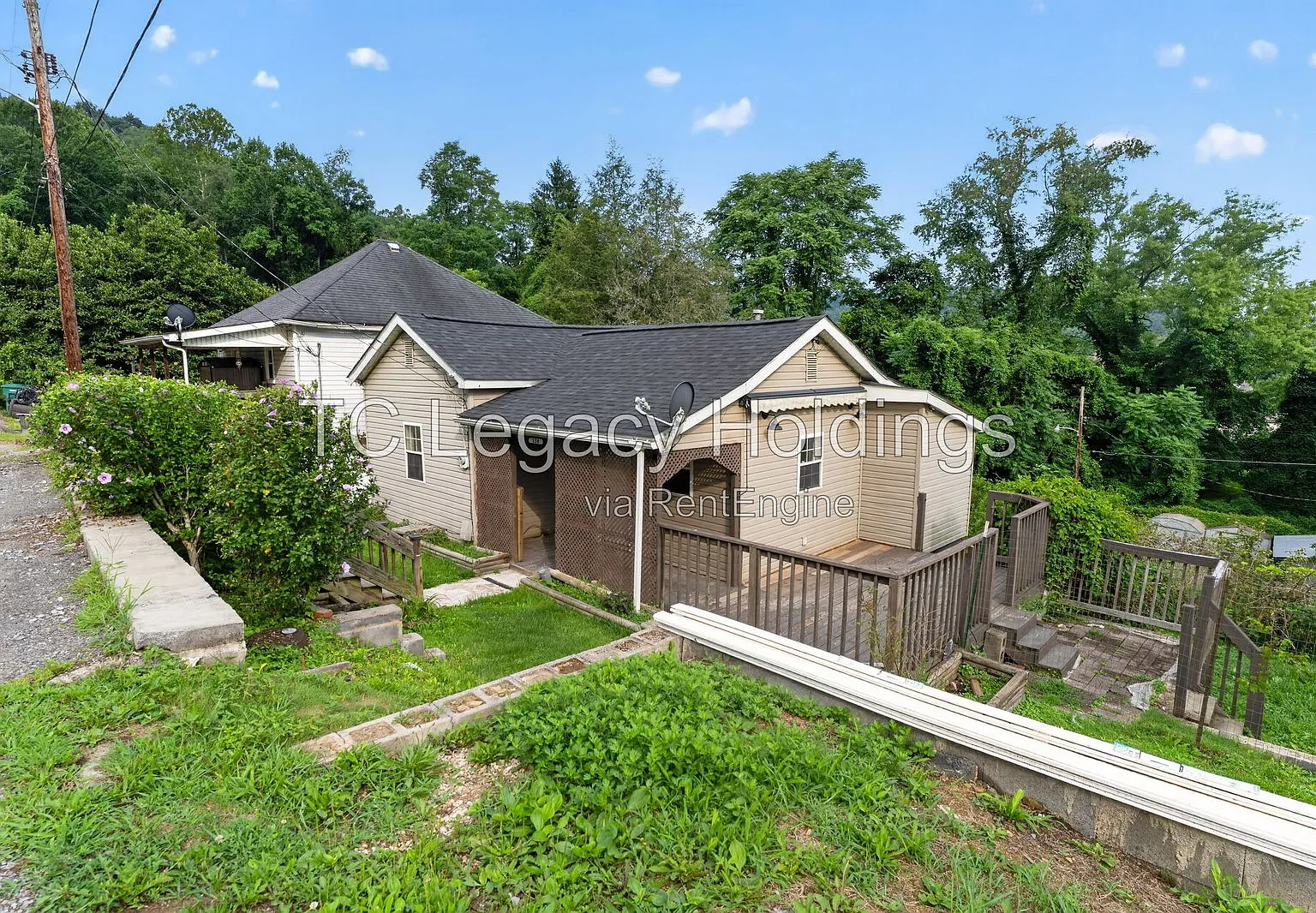 2 bed, 1.0 bath, 748 sqft, $1,150 — Photo 3