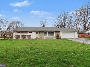 247 Froelich Ave, Mountville, PA 17554