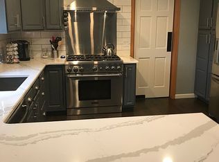 701 Bellvue Ln, Brooklyn Center, MN 55430