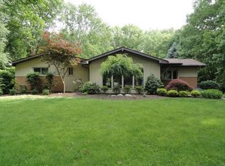 3120 Sourek Rd, Akron, OH 44333