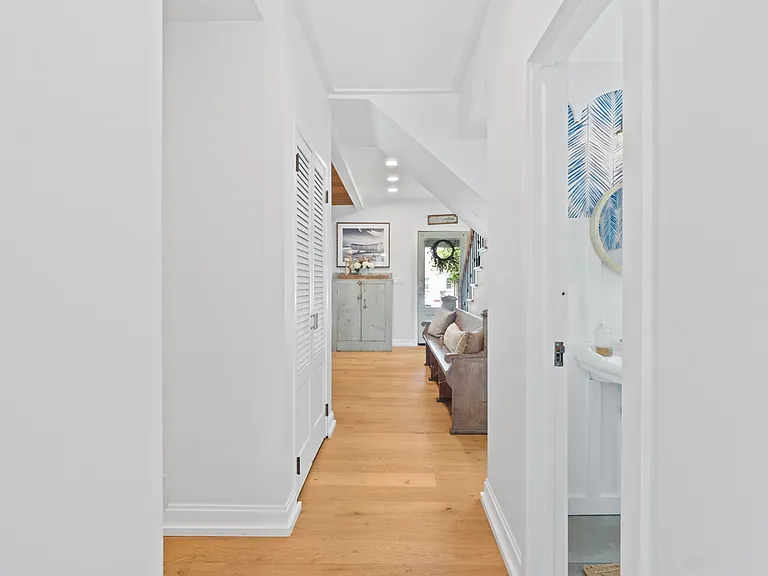818 Trenton Ave — Photo 20