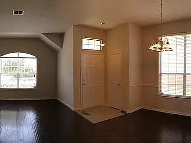2nd image of 1352 Clearwater Dr