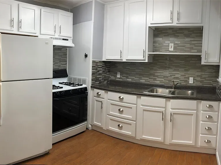 2617 Oleander Dr — Photo 3