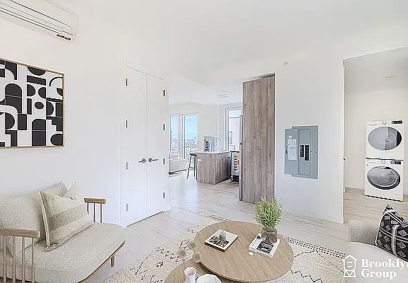 3rd image of 2718 Church Ave #501