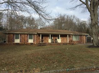 5 Pine Way, Long Valley, NJ 07853