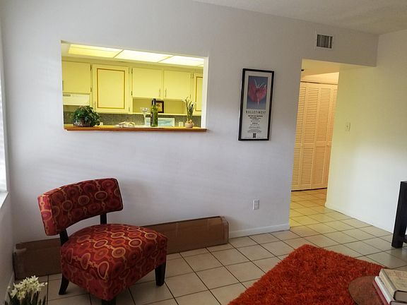 5th image of 614 NE 29th Dr APT 2