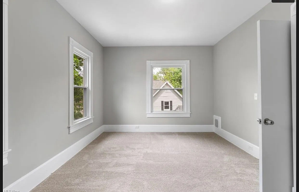 2 bed, 1000 sqft, $1,000 — Photo 4