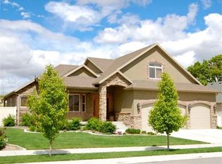 11306 S Via Bonito Dr, South Jordan, UT 84095