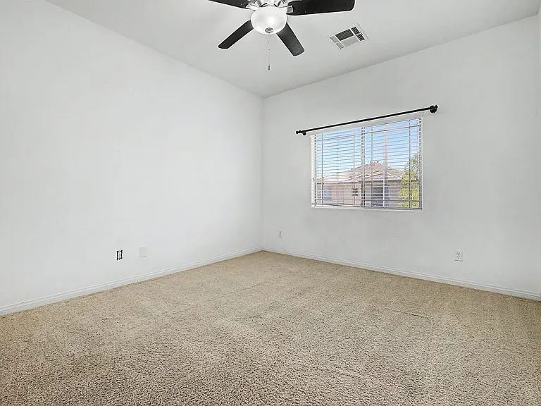 4204 Lower Saxon Ave — Photo 27