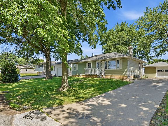 2nd image of 1009 38th Ave