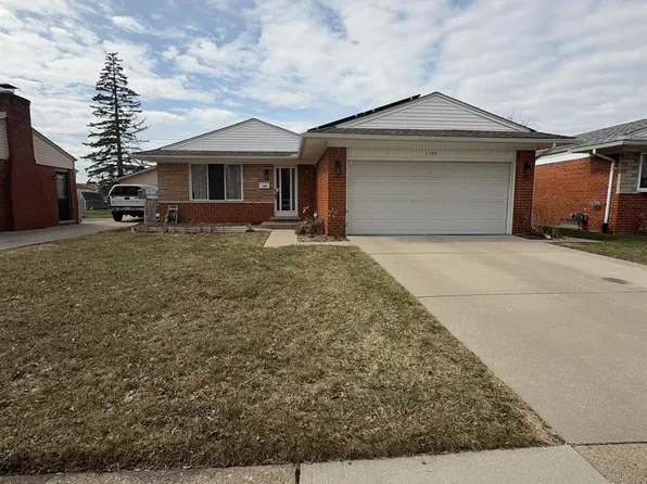 1109 Kenilworth Pl, Clawson, MI 48017