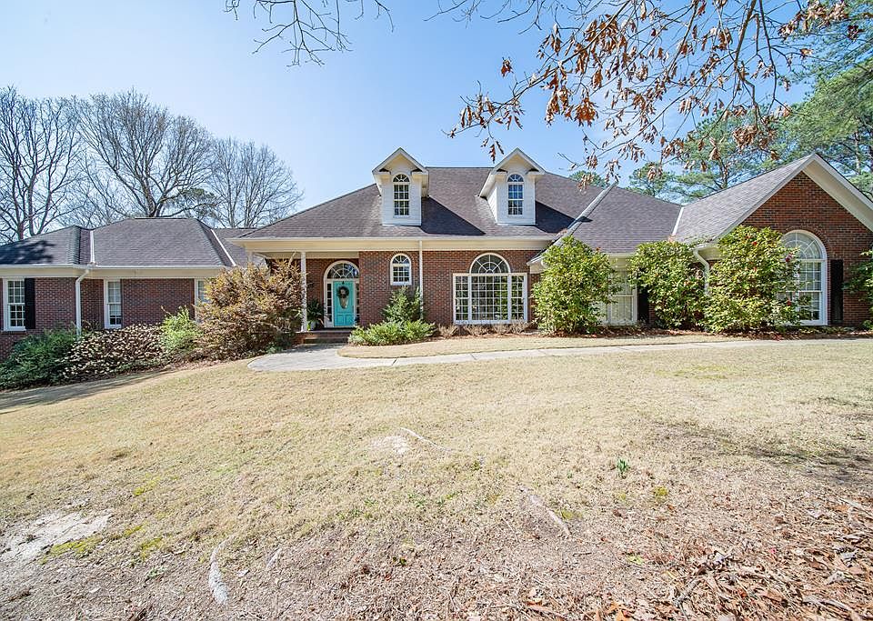 1st image of 3300 Old River Rd