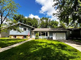 703 16th Ave NE, Aberdeen, SD 57401