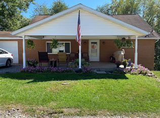 209 Viola Ln, Follansbee, WV 26037