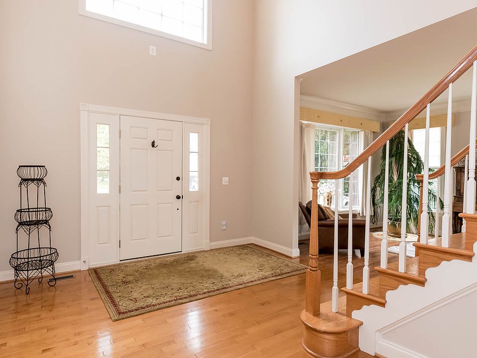 1st image of 15092 Valhalla Ct