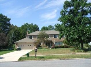 3060 Meadow Ln, Westlake, OH 44145