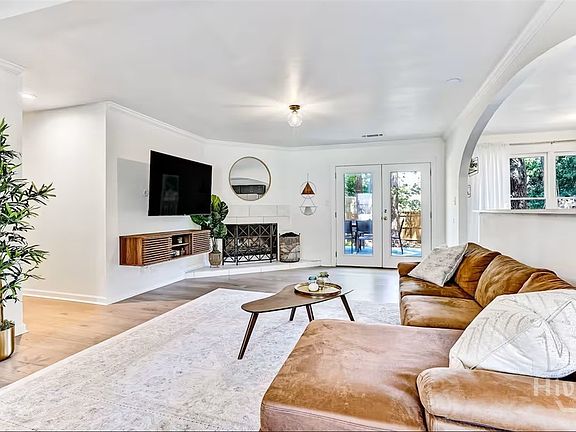 3rd image of 7612 Lynes Court