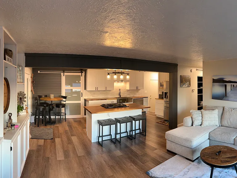 2508 S Silver Beach Rd — Photo 13