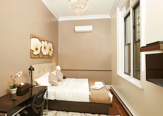 Rented by Townhouse Apartments | media 6