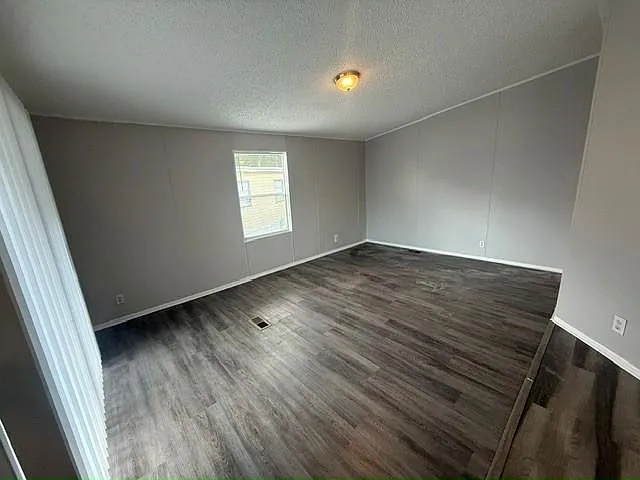 2850 New Tampa Hwy #116 — Photo 5