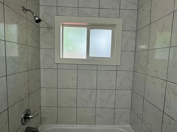 3rd image of 15007-15043 SE Powell Blvd #1