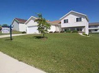 3274 W Main St, Sun Prairie, WI 53590