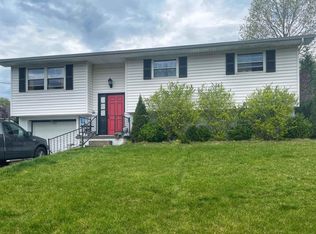 1128 Scenic Dr, Milton, WV 25541