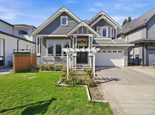6559 142nd St, Surrey, BC V3W 5M5