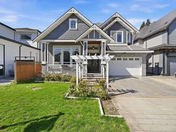 6559 142nd St, Surrey, BC V3W 5M5
