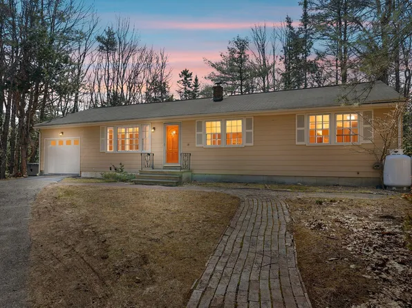 18 Sequoia Drive, Freeport, ME 04032