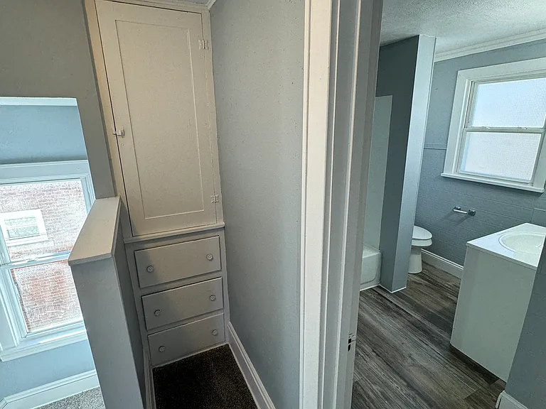 1056 Burkhardt Ave — Photo 13