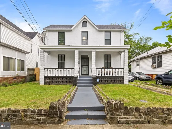 3219 5th St SE, Washington, DC 20032