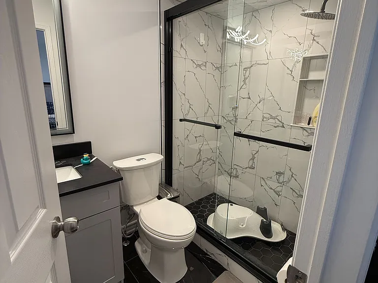 22 Rochefort Dr — Photo 19