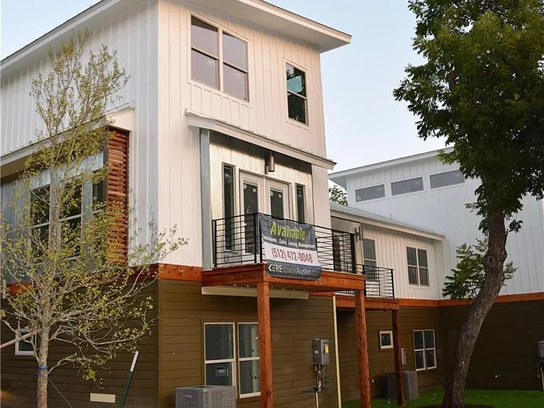 601 Elmwood Pl #A — Photo 1