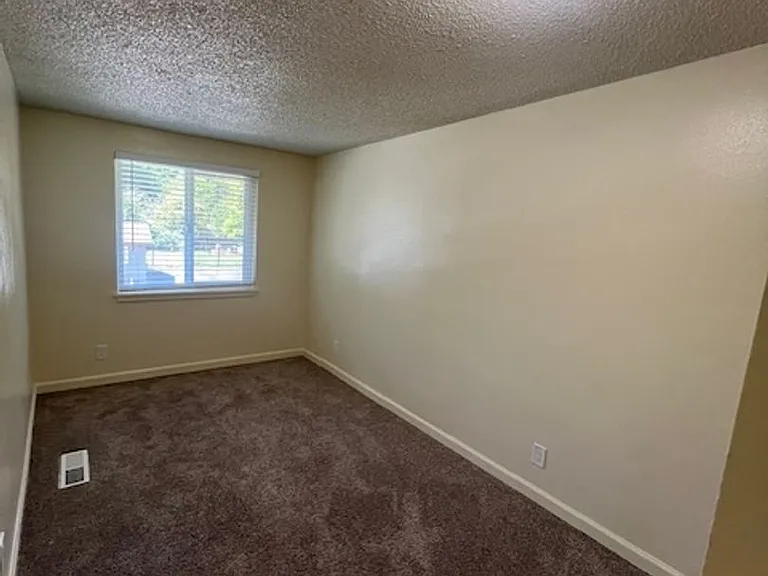 The Loft Apartments — Photo 92