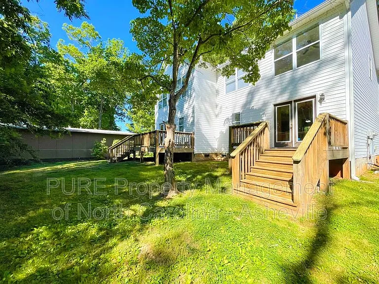16 Evergreen Ave #A — Photo 14