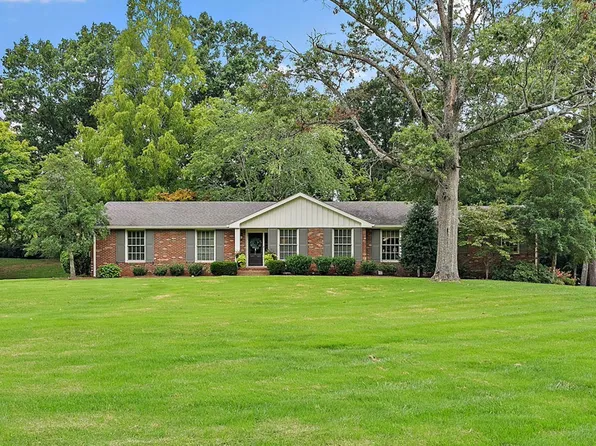 1203 Parker Pl, Brentwood, TN 37027