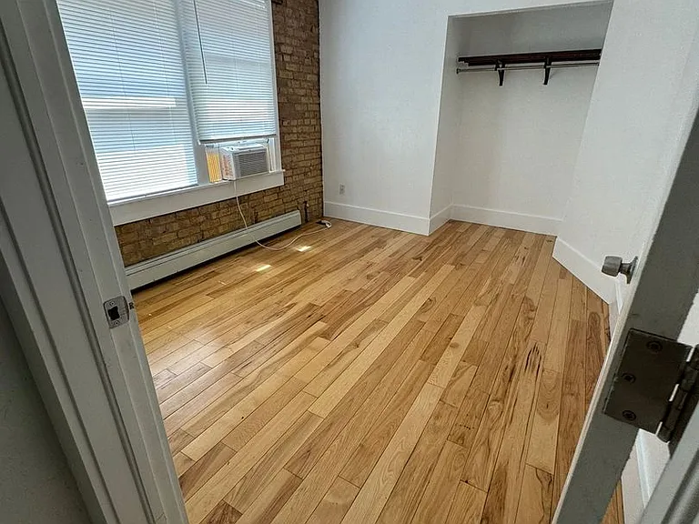 156-162 168 I St — Photo 24