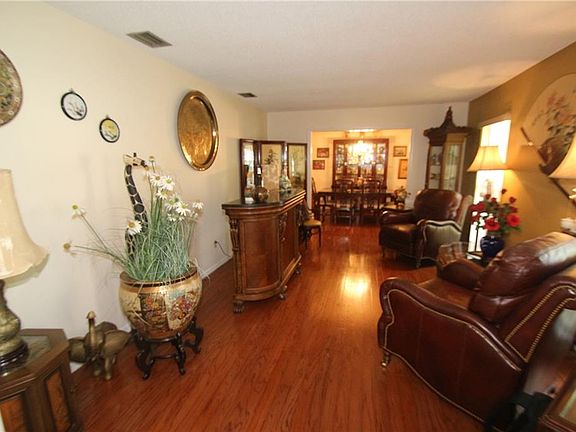 5th image of 132 Countryside Dr