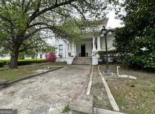 53 W Graham St, Mc Rae Helena, GA 31055