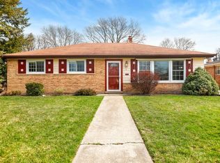 877 S 3rd Ave, Des Plaines, IL