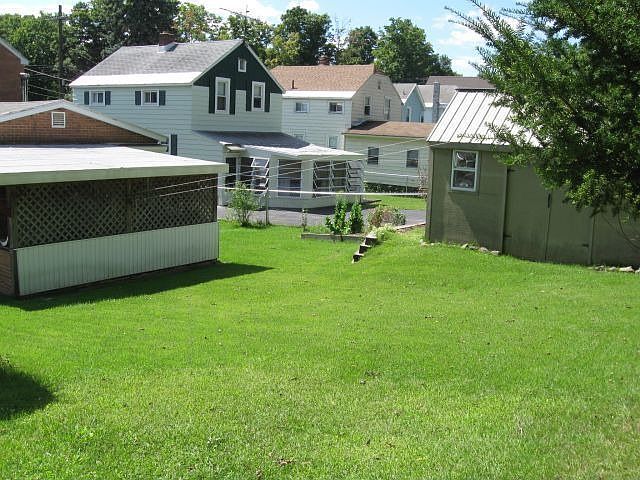 2nd image of 101 Willard Ave